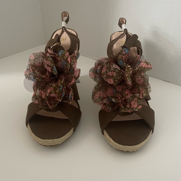 RESTRICTED APPLE PIE WEDGE SANDAL, WOMENS 7.5M New in box - Picture 5 of 7